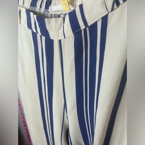 Honeypunch | sz small | blue white vertical stripe wide leg trousers. - Picture 2 of 6